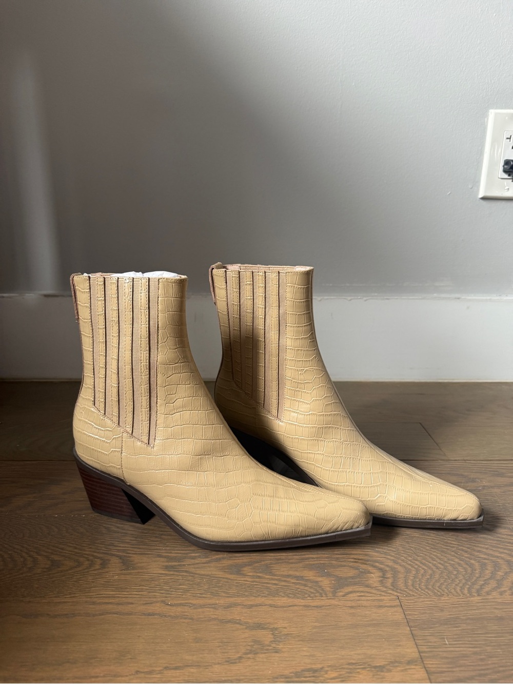 Intentionally Blank Hillary Croc Western Boots